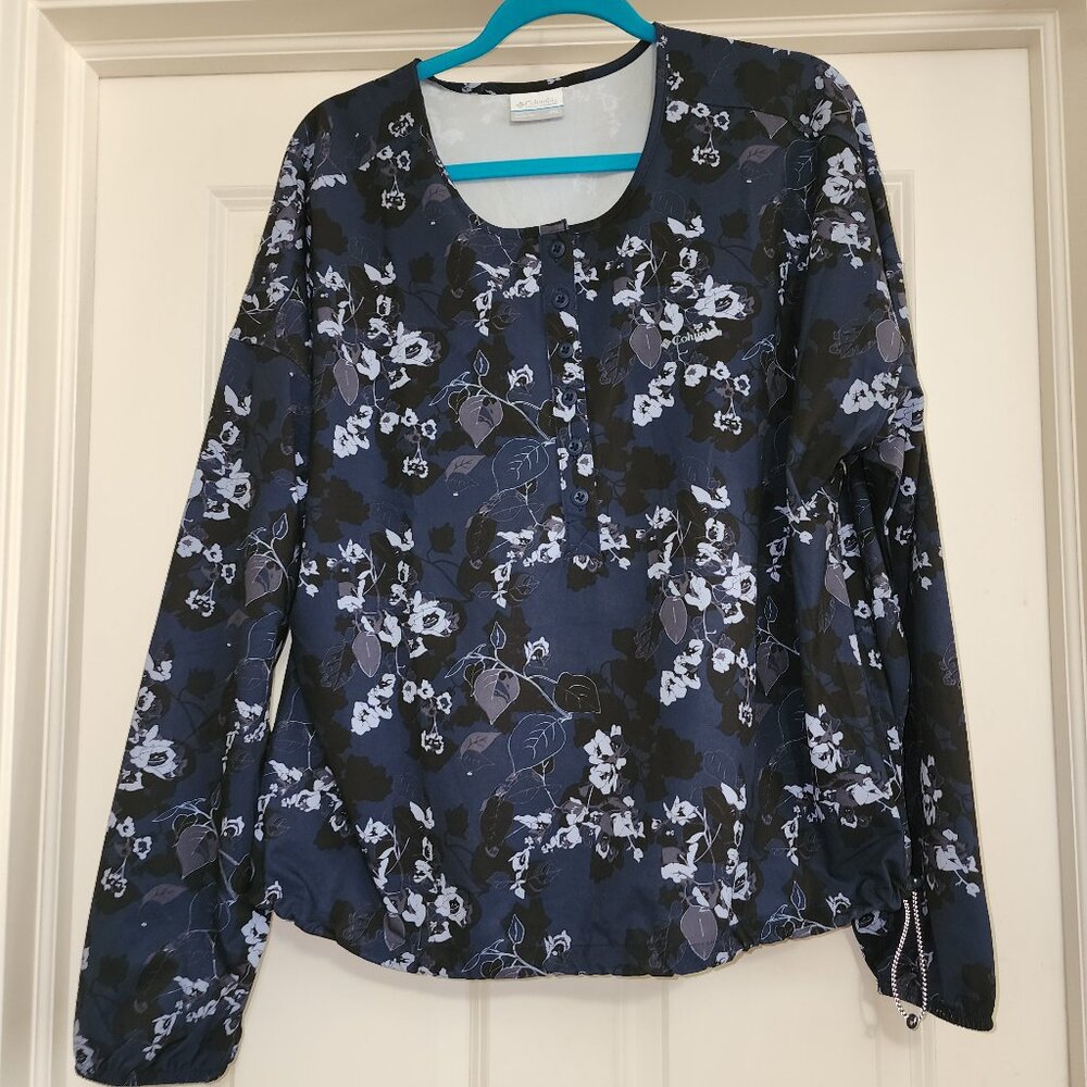 Columbia Silky Navy Blue Bouse with adjustable sides